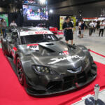 【画像】入口の大迫力なレーシングカー展示は「オートメッセ」名物！　　「スーパーGT」ブースは３台のGT500マシンで来場者をお出迎え【AMA2025】 〜 画像2