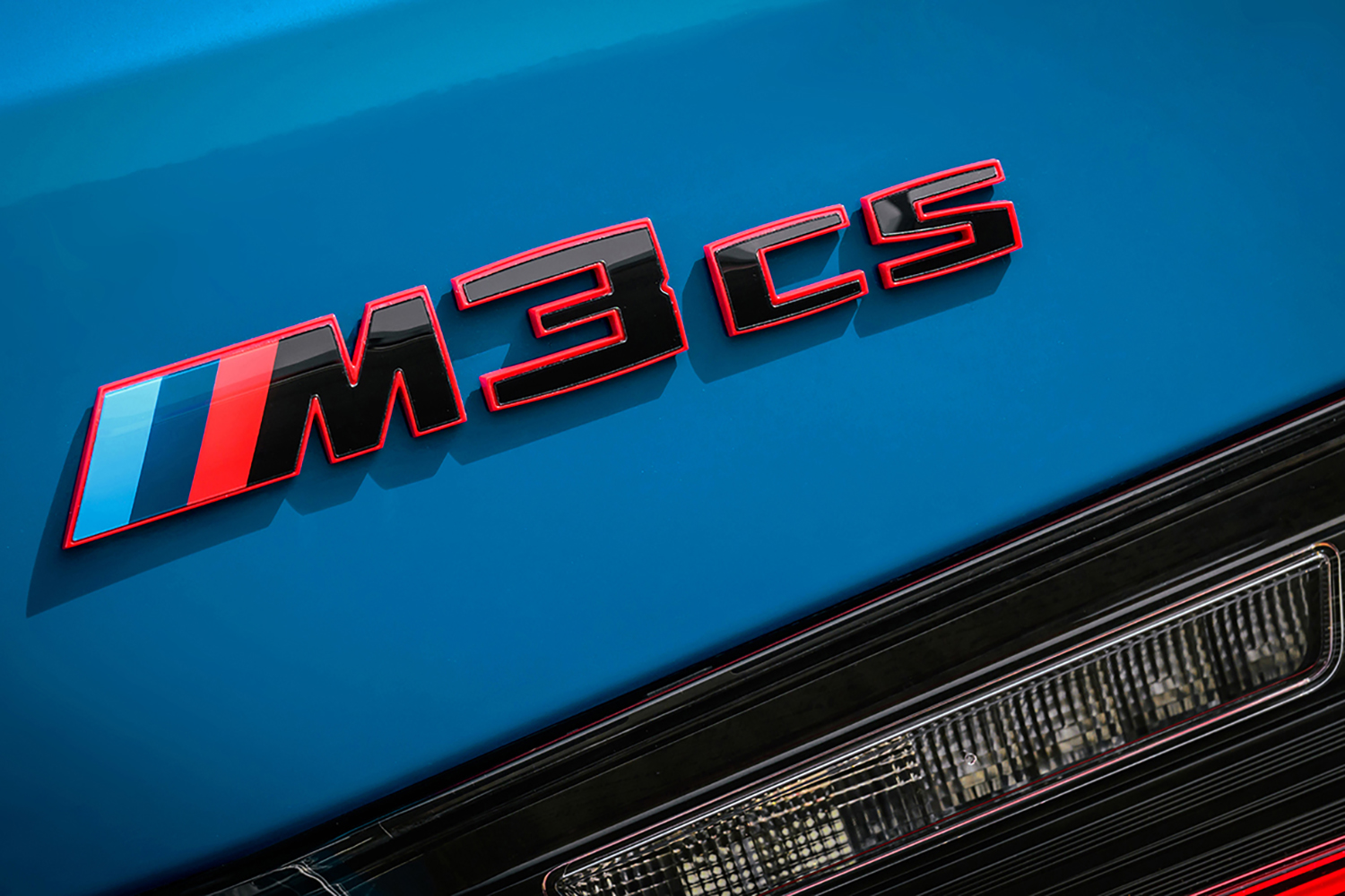 BMW M3 CSツーリングのモデルバッヂ 〜 画像8