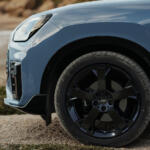 【画像】ジョンクーパーワークス譲りの走れるSUV！　MINIカントリーマンに限定200台の特別仕様車「ステートブルー」登場 〜 画像1