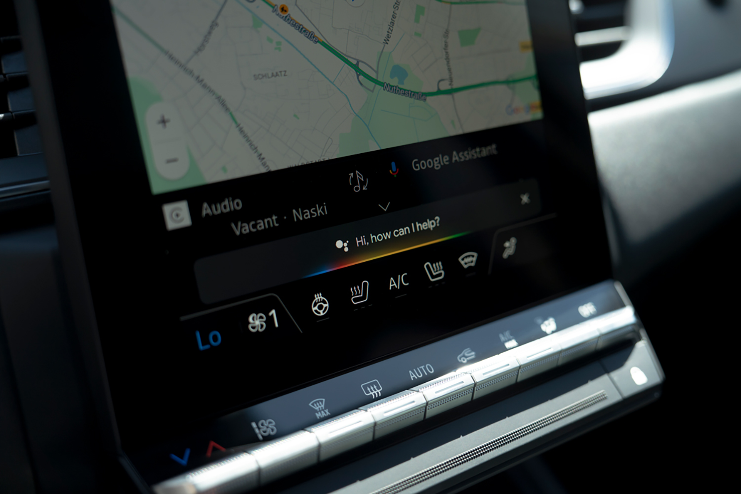 新型三菱グランディスのインフォテインメントシステム