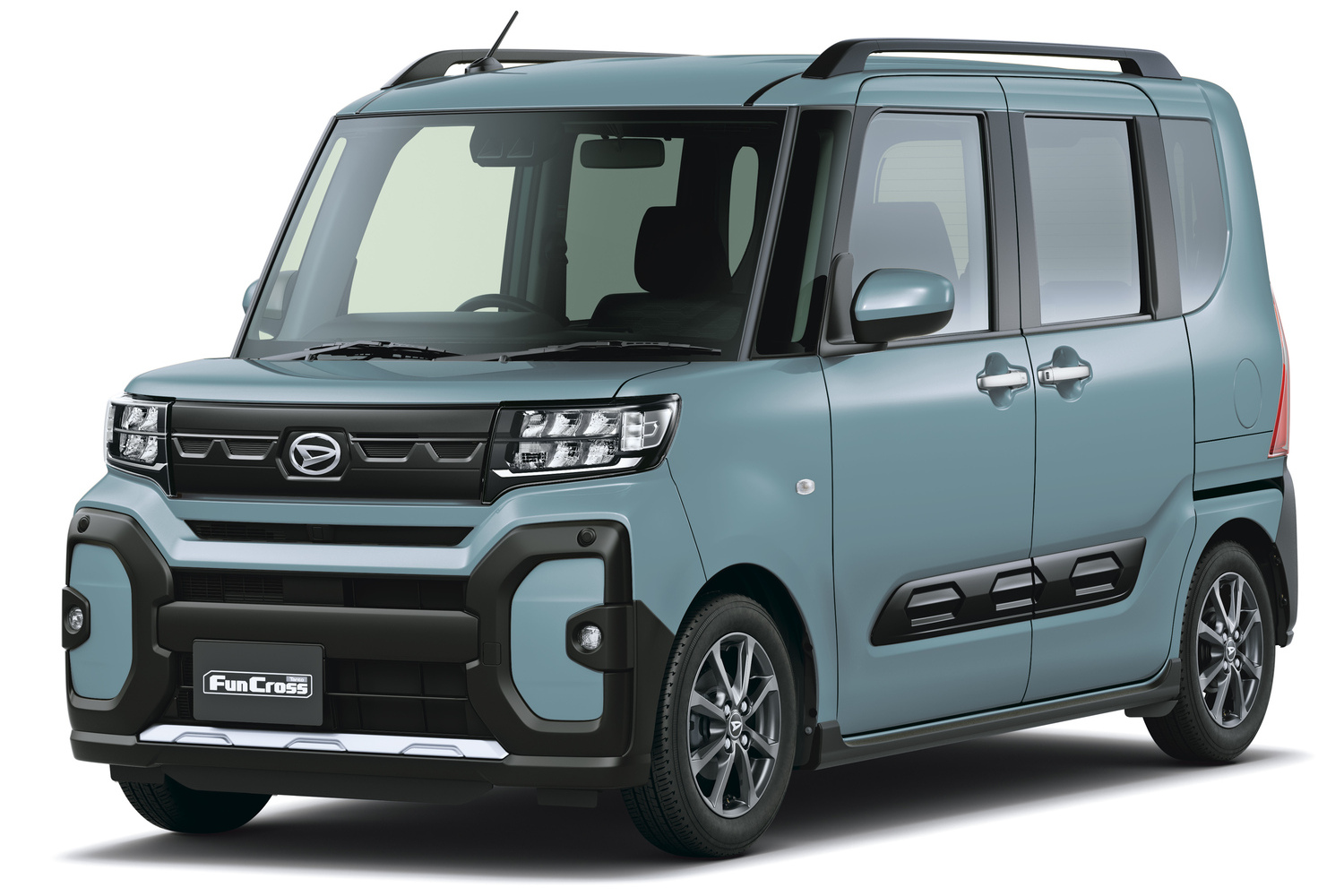 ダイハツ「タント ファンクロス “Limited”」のフロントスタイル