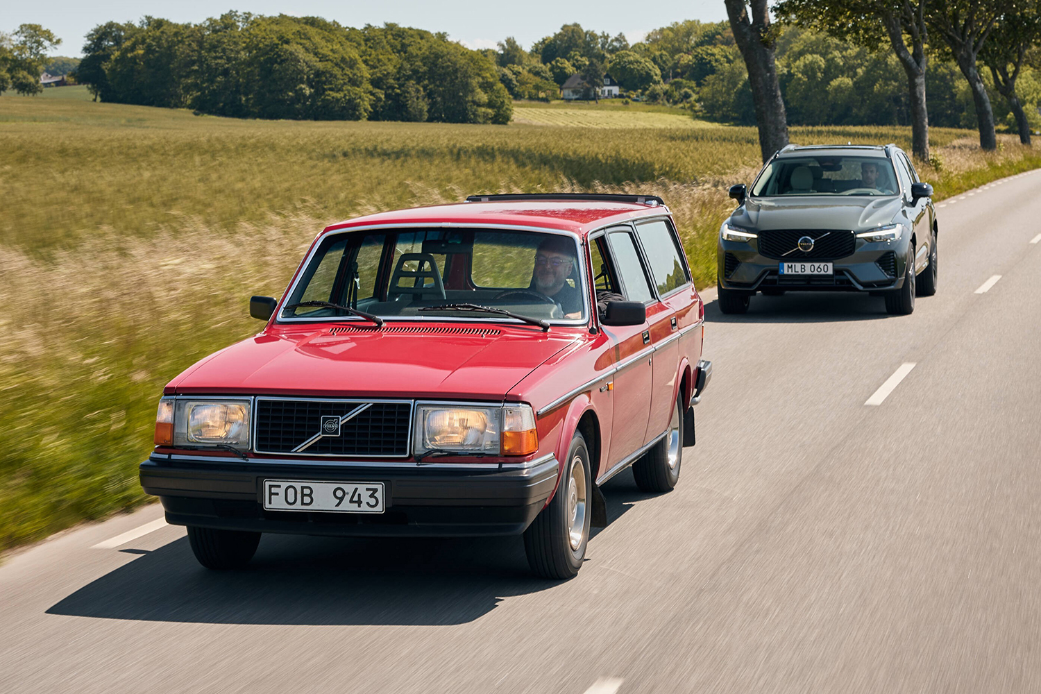 ボルボ240エステートとXC60