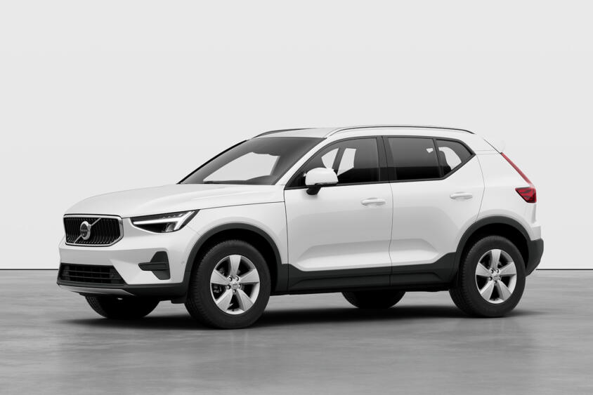従来モデル比でうれしい50万円安！　ボルボXC40にお手頃価格で安全装備も抑えた「Essential B3」が追加