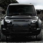 ランドローバー・ディフェンダーが初のマイナーチェンジ！　モデル初のPHEVと最強グレード「DEFENDER OCTA BLACK」が誕生