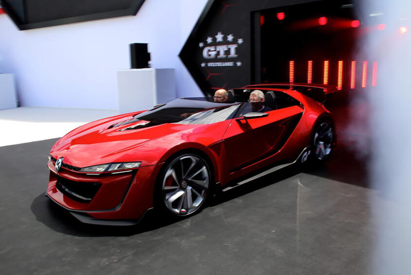 超コンサバなVWがこんなスーパースポーツを作っただと!?　バカッ速の「GTIロードスター」は市販希望!!