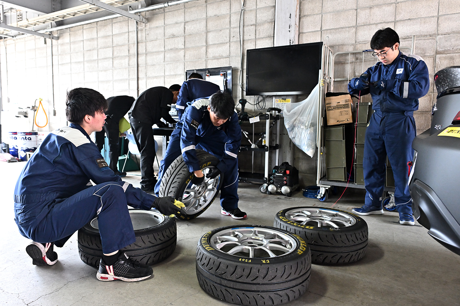 ダンロップタイヤを選択したレカロレーシング 〜 画像13