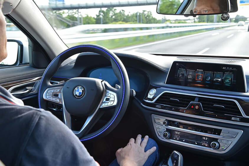 ACC+レーンキープもレベル２なら運転中に両手放しOKでもレベル２！　だったらレベル３とか４とか５ってどんなの？　幅広すぎな自動運転レベルを整理してみた