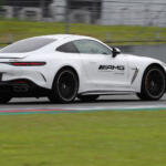 【画像】【試乗】「これスリックか？」AMG GTは血の気が引くほどの強烈な速さと曲がり！　富士スピードウェイで全開走行を試した!! 〜 画像13