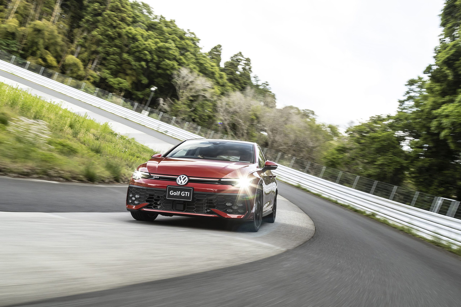 モータージャーナリストの桂伸一がVWゴルフR・ゴルフRヴァリアント・ゴルフGTIに試乗 〜 画像45