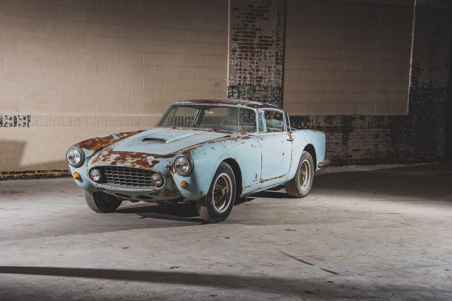 バーンファインドで発見されたフェラーリ250GTクーペ 〜 画像13