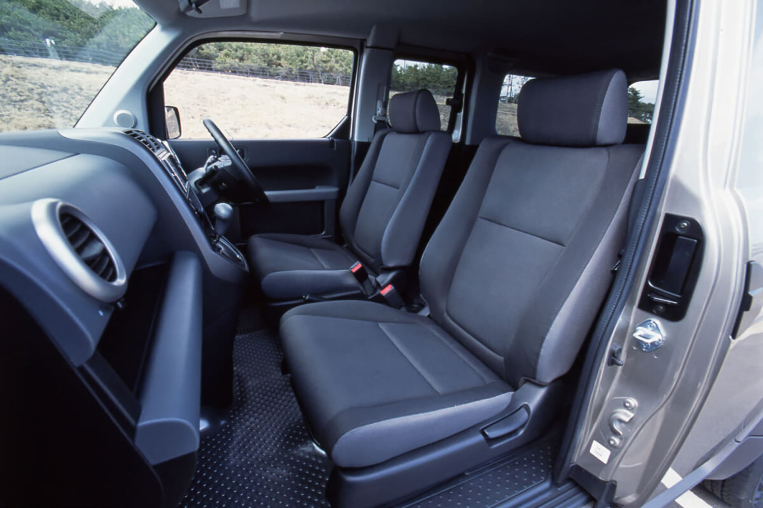 ユニークすぎて逆にアリなキワモノSUV「HR-V」と「エレメント」 〜 画像3