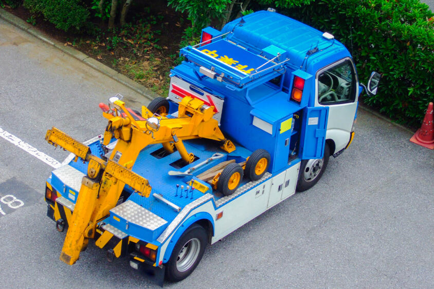 レッカー車だけじゃ助けられない！　JAFのサービスカーがじつに多彩だった