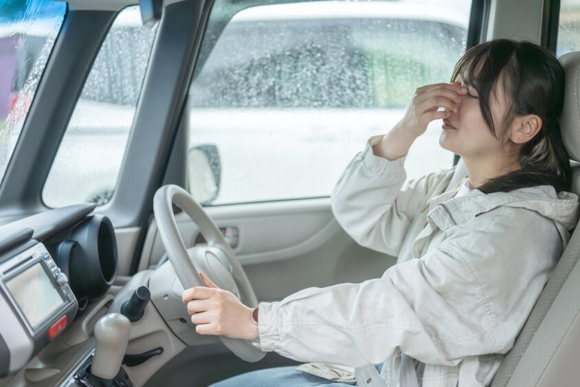 なんも悪いことしてないじゃん！　いえ、違反なんです！　日常的に見かける知らずにやりがちなクルマの違反行為５つ
