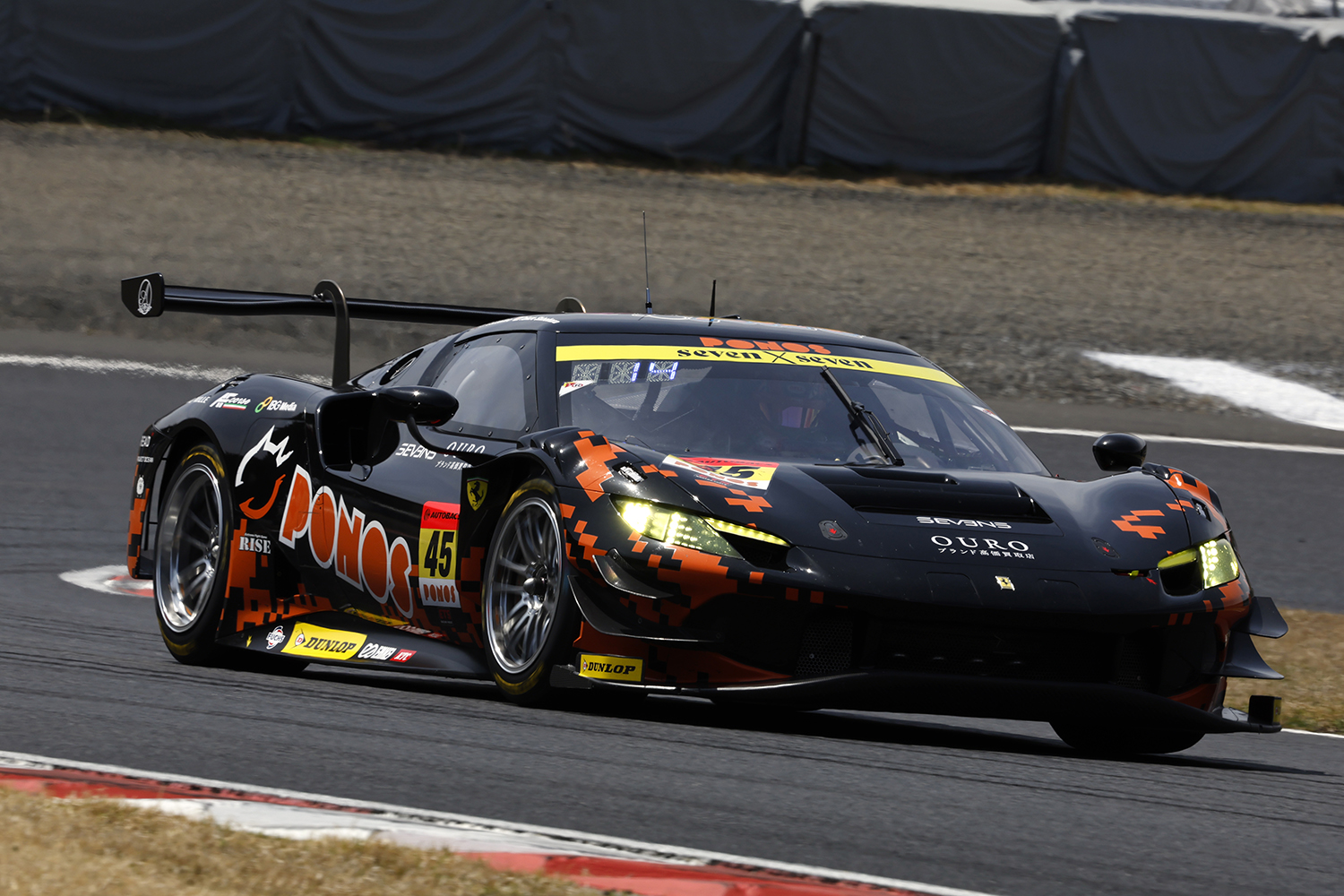元イタリア料理シェフと大のレゴマニアがタッグを組んで最新のフェラーリを駆る！　「45号車 PONOS RACING」【SUPER GT 2025 GT300クラス オールチームラインアップ】