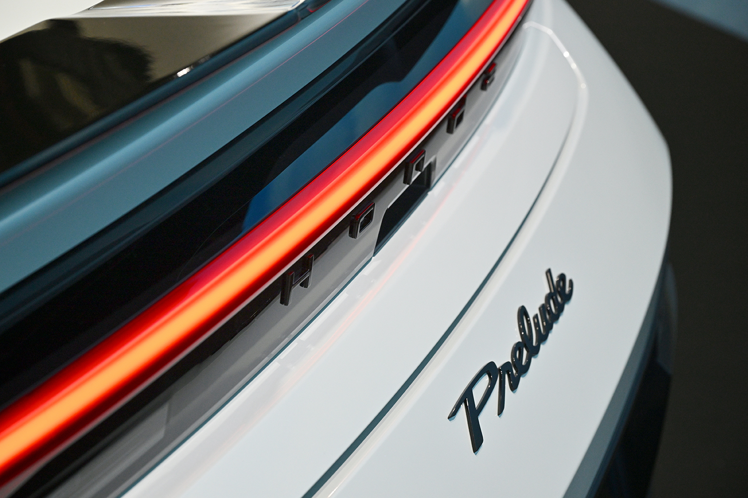 ホンダ新型プレリュードのエンブレム