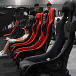【画像】世界的シートメーカーRECAROの人気モデルが一同集結！　超巨大フルバケットシートが鎮座する「THE VISIT SUZUKA」に足を運ぶべし【AMA2025】 〜 画像13