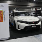 【画像】世界的シートメーカーRECAROの人気モデルが一同集結！　超巨大フルバケットシートが鎮座する「THE VISIT SUZUKA」に足を運ぶべし【AMA2025】 〜 画像24