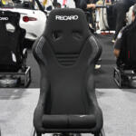 【画像】世界的シートメーカーRECAROの人気モデルが一同集結！　超巨大フルバケットシートが鎮座する「THE VISIT SUZUKA」に足を運ぶべし【AMA2025】 〜 画像42