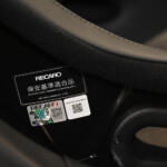 【画像】世界的シートメーカーRECAROの人気モデルが一同集結！　超巨大フルバケットシートが鎮座する「THE VISIT SUZUKA」に足を運ぶべし【AMA2025】 〜 画像52