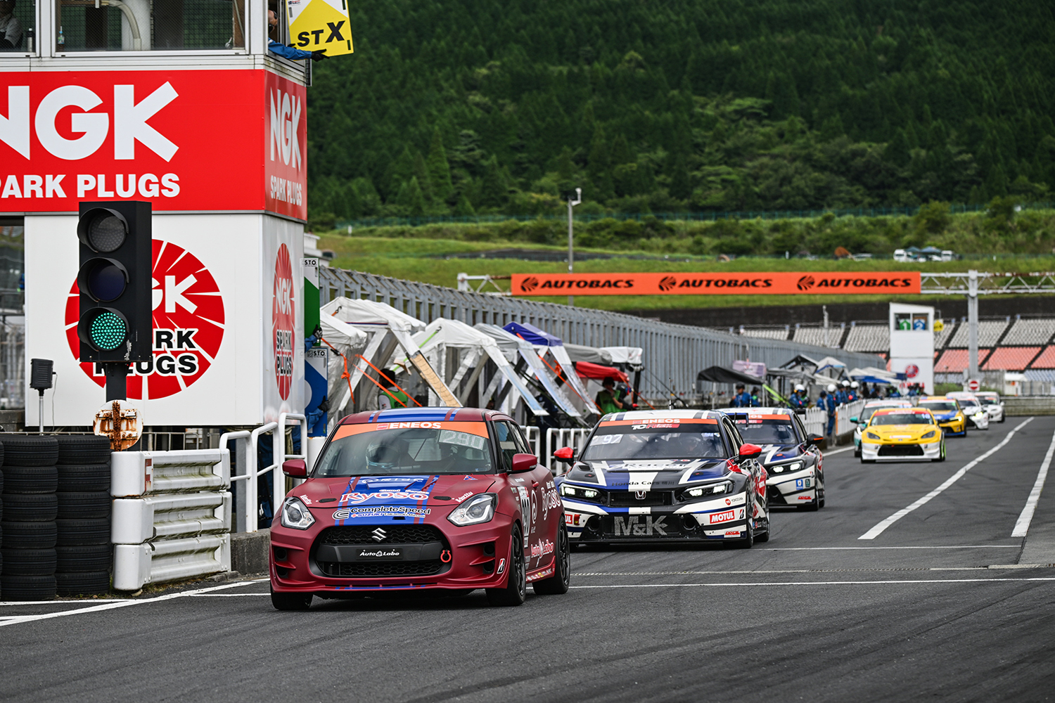290号車「AutoLabo Racing」のスイフト