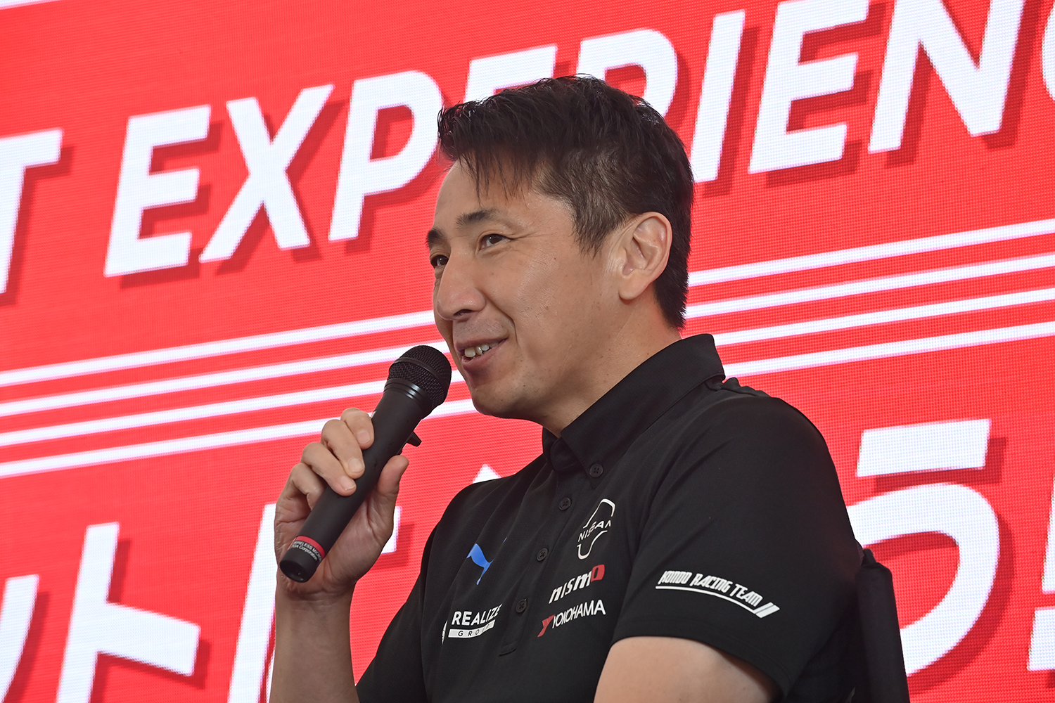 SUPER GT EXPERIENCE サーキットに行こう!! in スーパーオートバックス・仙台泉加茂のトークショーに参加する松田選手