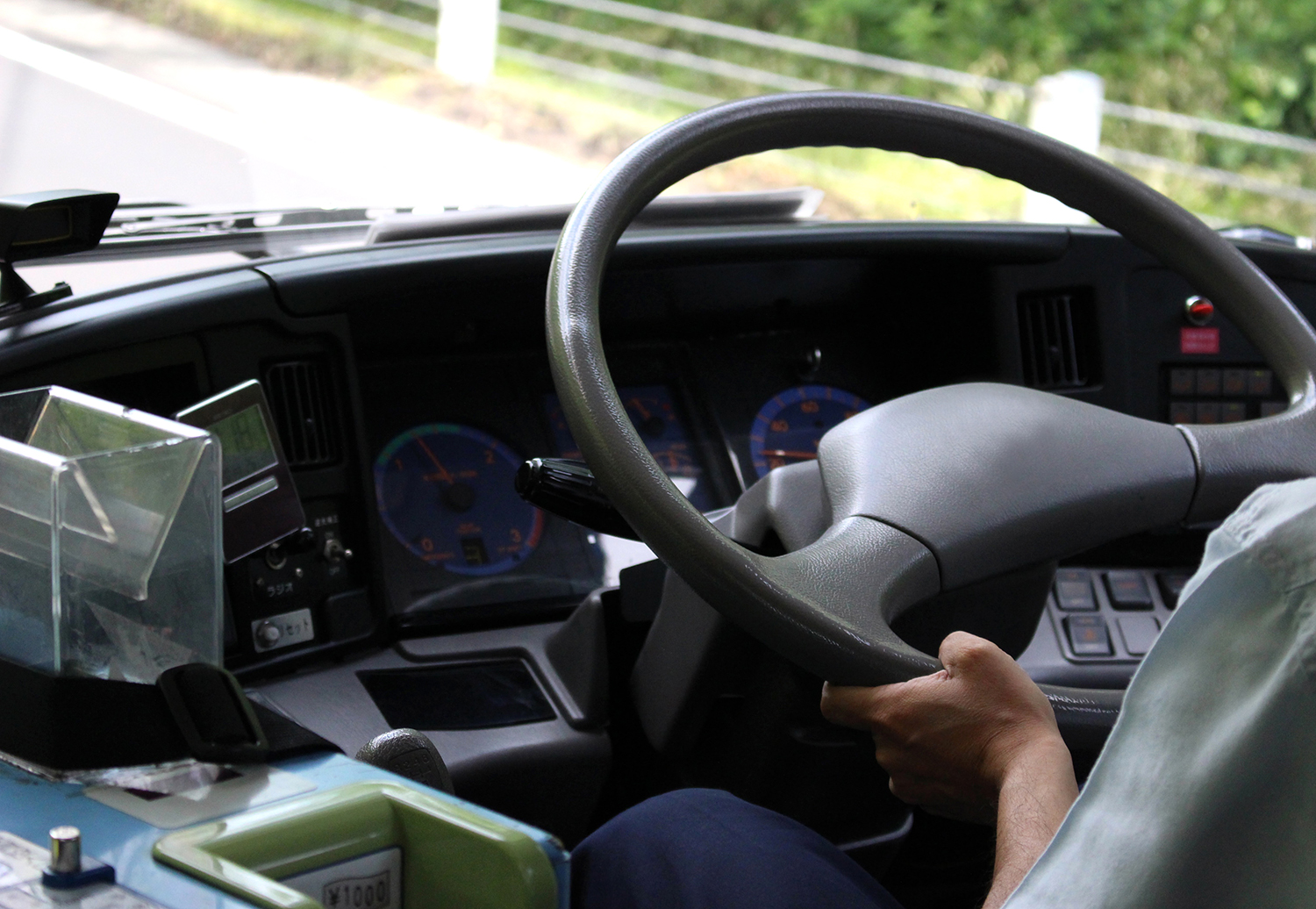 バス運転手のイメージ