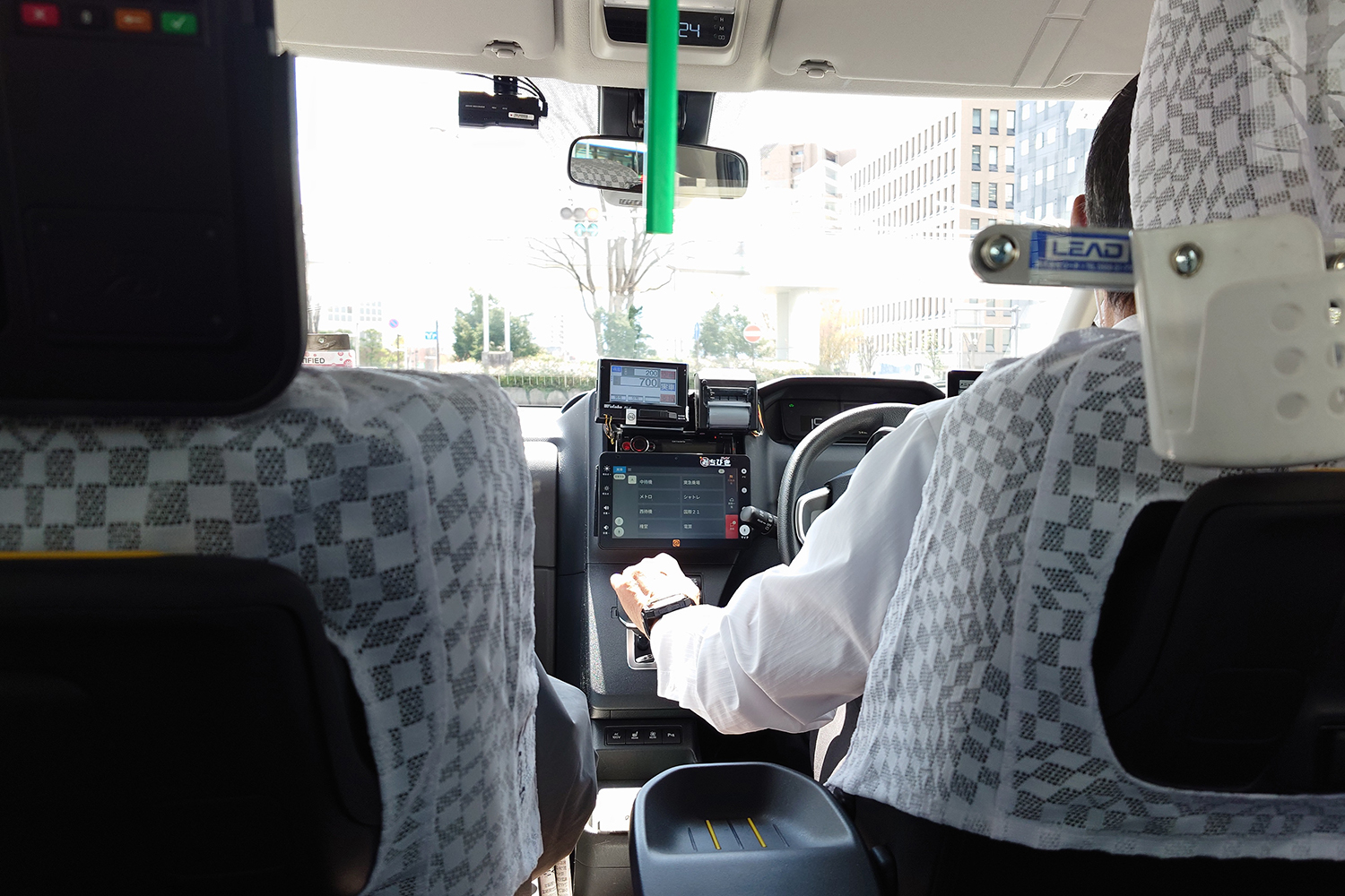 迷惑客からカスハラを受ける背景には何があるのか
