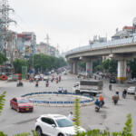 【画像】信号があっても信用したら終わり！　アジアの道路横断はガチで命がけだった 〜 画像5