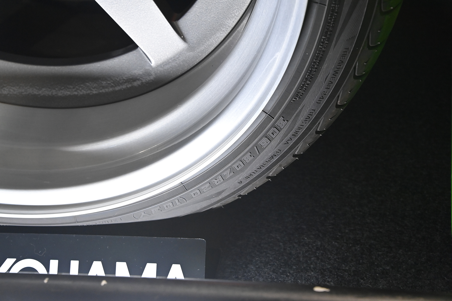 最新のタイヤに未販売の新作ホイールが並ぶヨコハマタイヤブースは必見【AMA2025】 〜 画像32