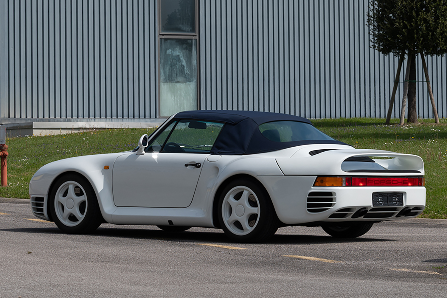 ポルシェ959スピードスターのリヤスタイリング 〜 画像16