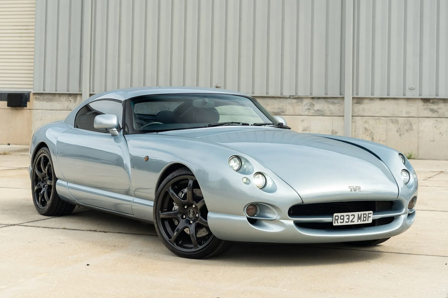 TVRサーブラウのフロントスタイリング