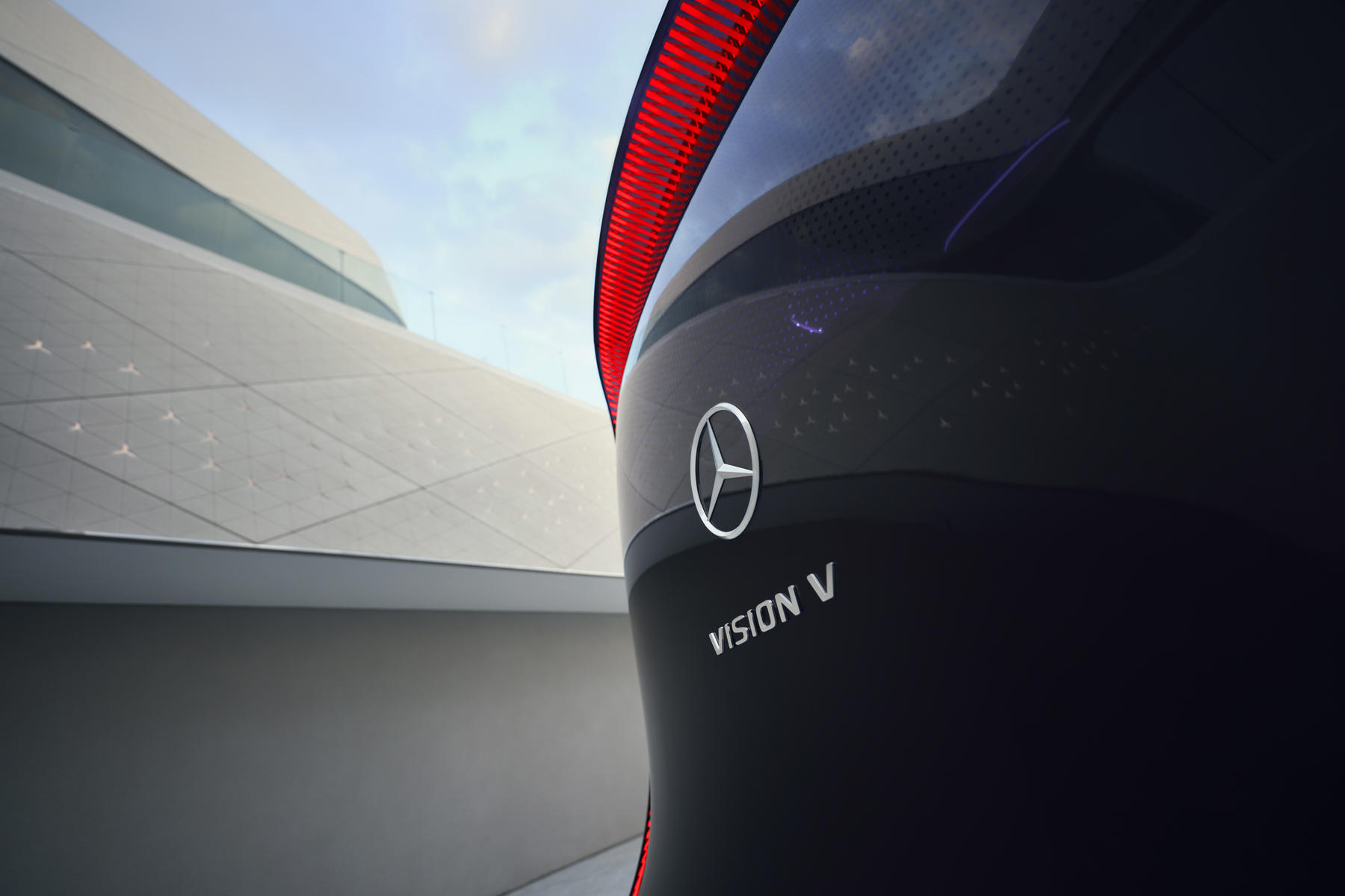 新型Ｖクラスを予感させるコンセプトカー「ビジョンＶ」がゴージャスすぎだった 〜 画像35