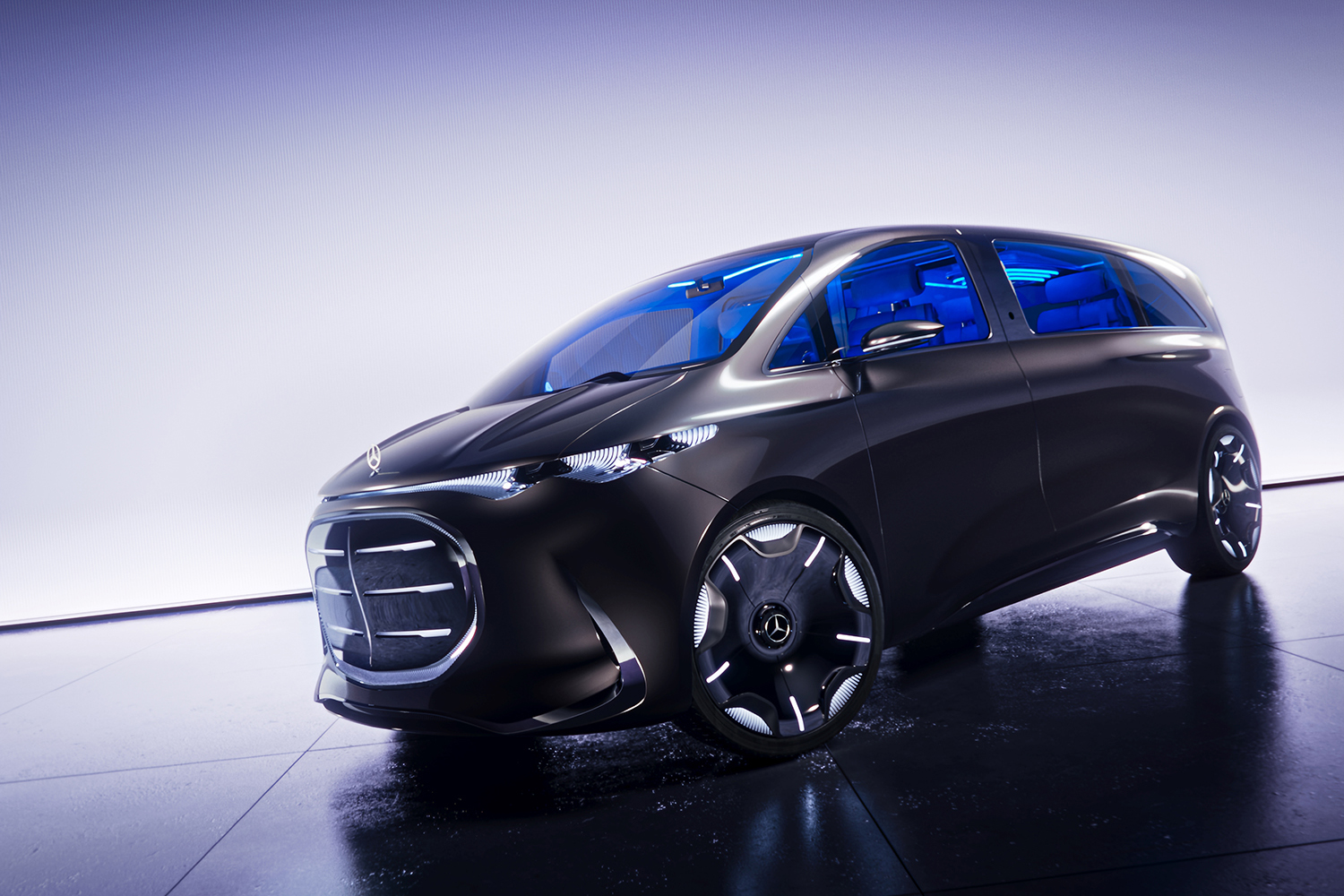 新型Ｖクラスを予感させるコンセプトカー「ビジョンＶ」がゴージャスすぎだった 〜 画像98