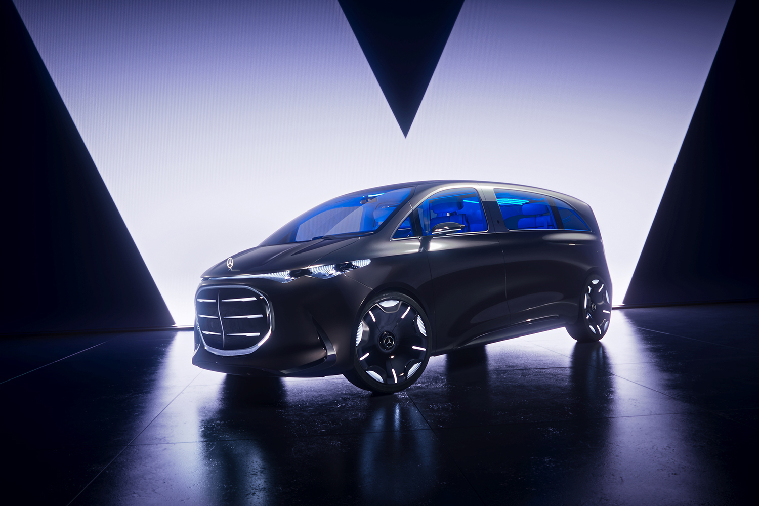 新型Ｖクラスを予感させるコンセプトカー「ビジョンＶ」がゴージャスすぎだった 〜 画像99