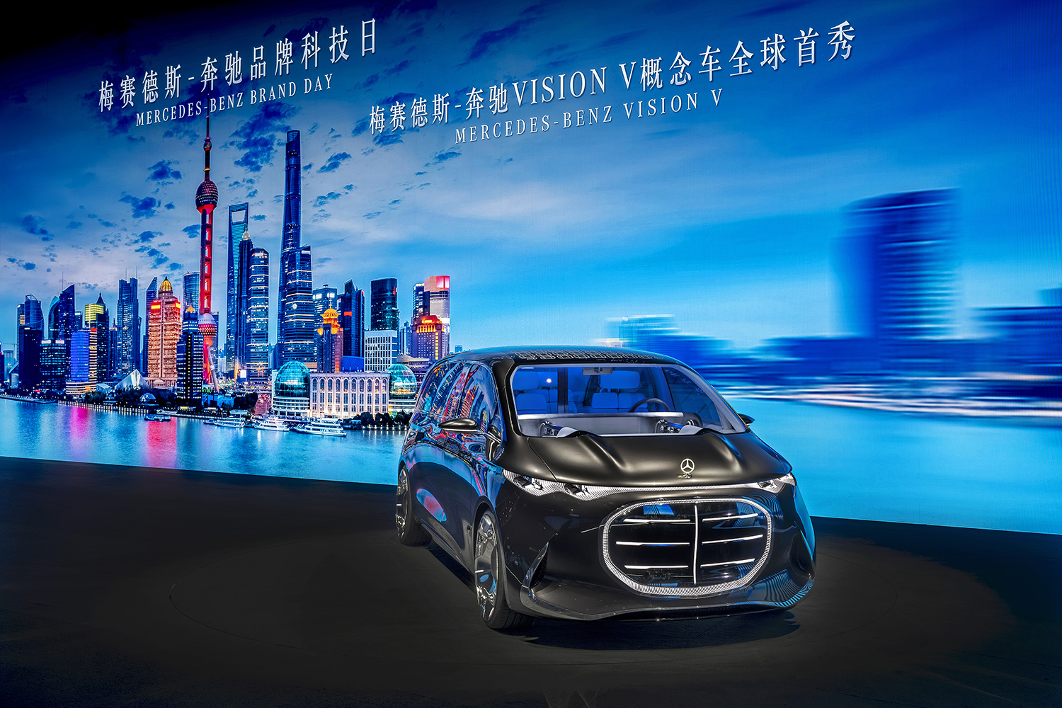 新型Ｖクラスを予感させるコンセプトカー「ビジョンＶ」がゴージャスすぎだった 〜 画像108