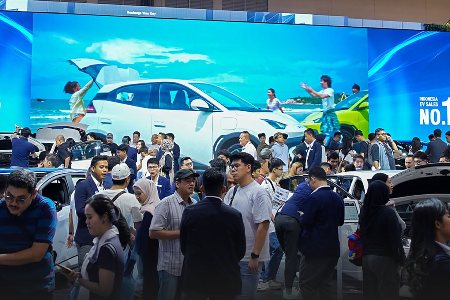 GIIAS2025のBYDブース