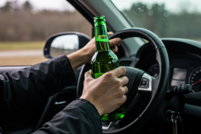 同乗するのもクルマを貸すのも罪になる！　飲酒運転と知りつつ止めなかった人の末路
