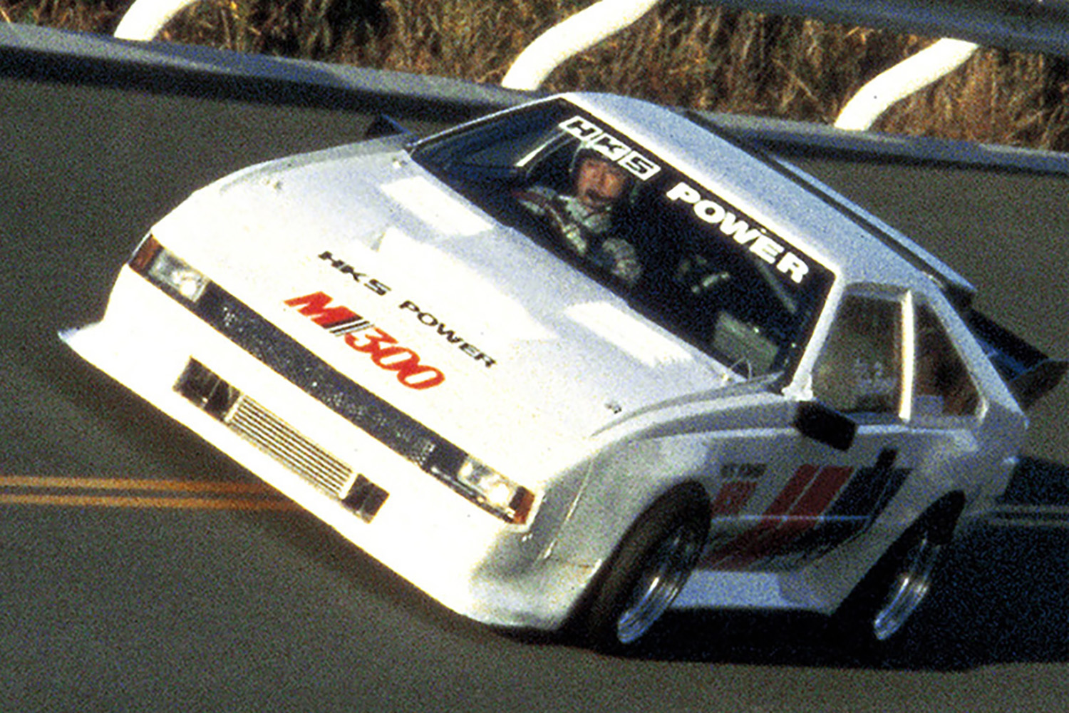 HKS M300の走行シーン