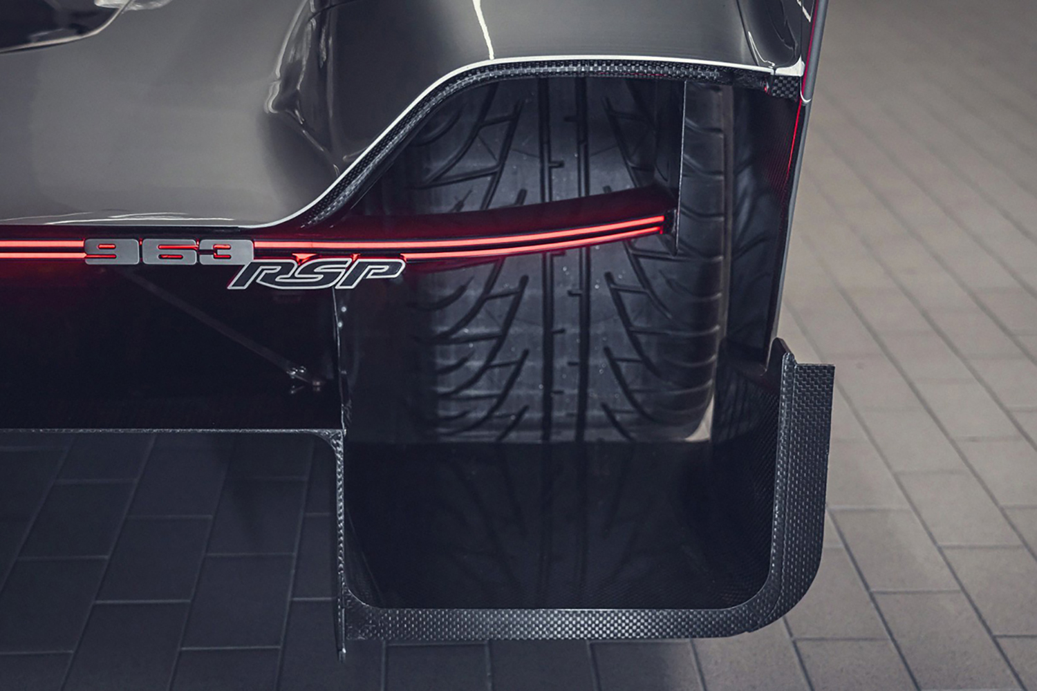 ポルシェ963 RSPのエや名エンブレム