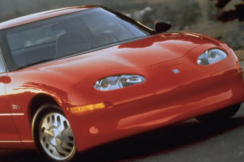 テスラの成功も日の目を見なかったEVのおかげ？　1990年代にGMがリリースした「EV1」とは