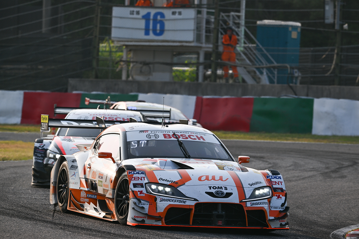 クルマにまったく関係のないブランドのロゴが踊るスーパーGTの珍スポンサーたち 〜 画像6