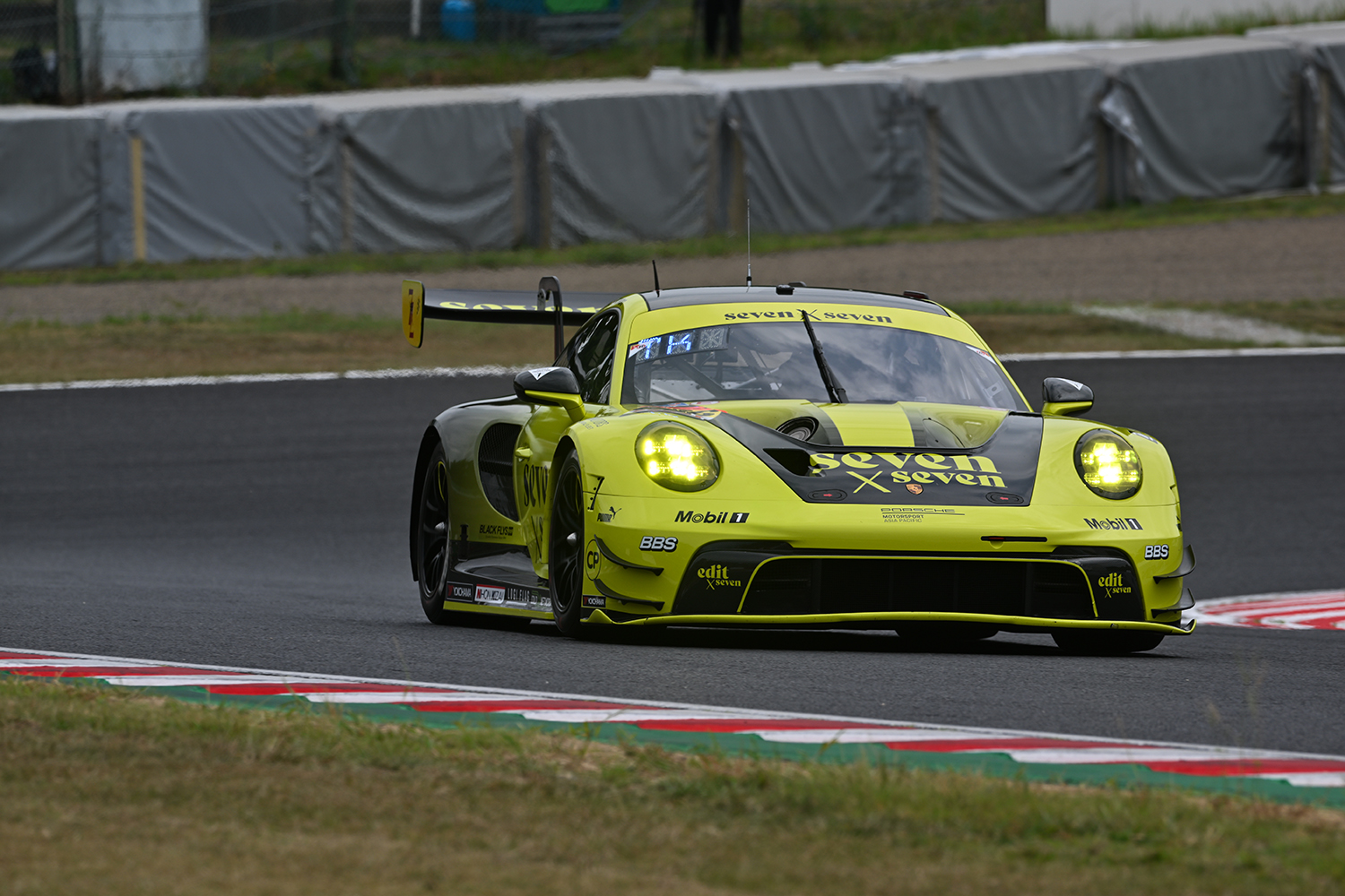 seven × sevenがスポンサードするポルシェGT3R 〜 画像9