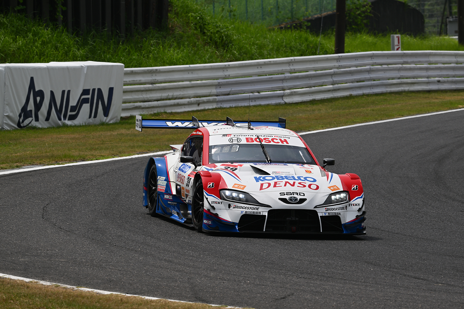 クルマにまったく関係のないブランドのロゴが踊るスーパーGTの珍スポンサーたち 〜 画像14