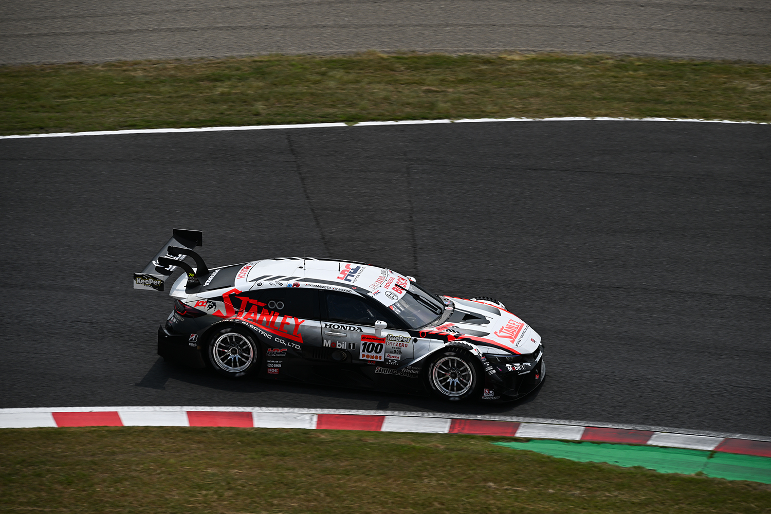クルマにまったく関係のないブランドのロゴが踊るスーパーGTの珍スポンサーたち 〜 画像29
