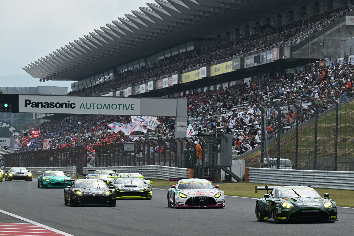 2025年スーパーGT第４戦「FUJI GT SPRINT RACE」は真夏の富士で50分間の白熱バトル！ 〜 画像30