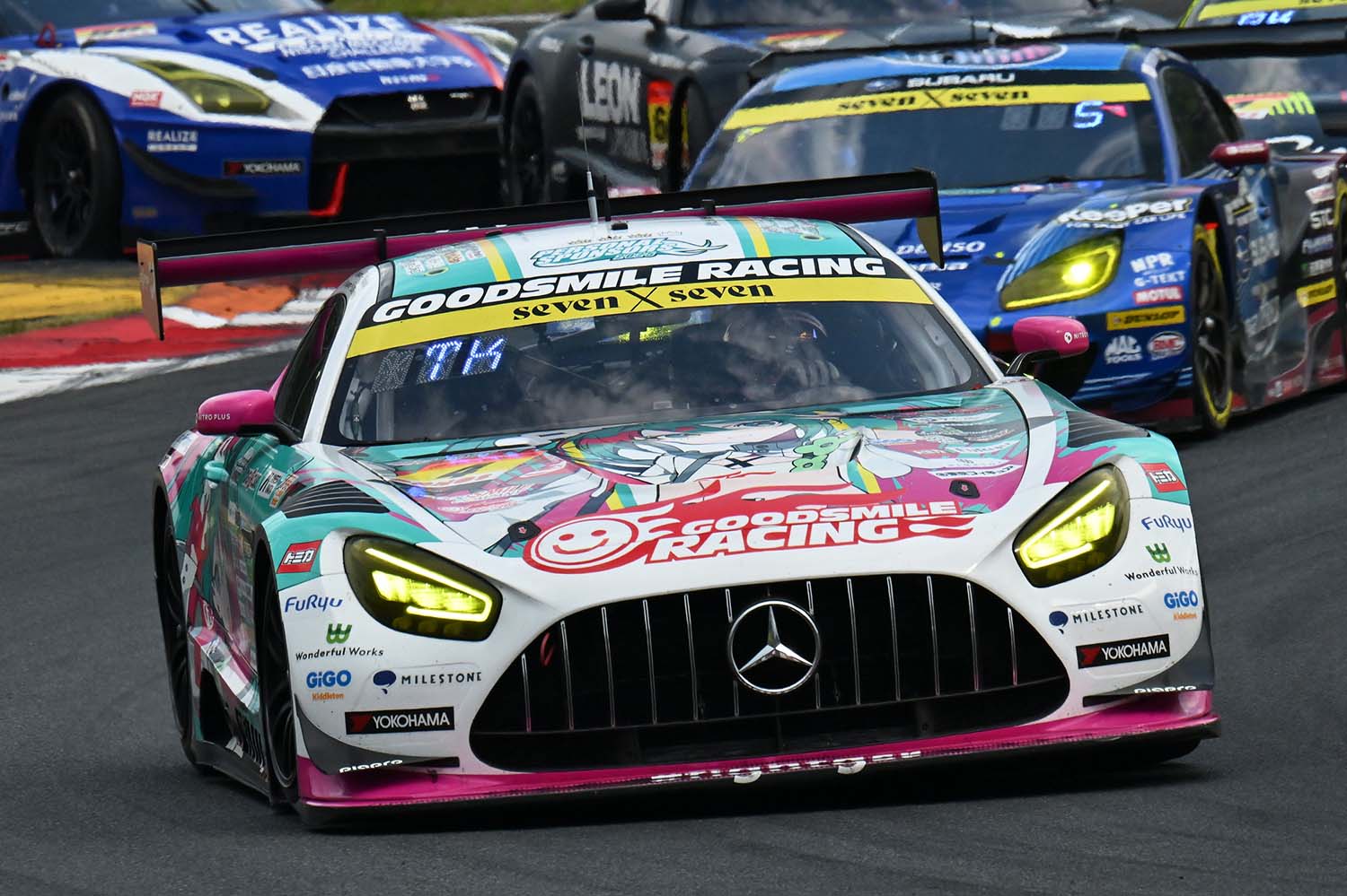 2025年スーパーGT第４戦「FUJI GT SPRINT RACE」は真夏の富士で50分間の白熱バトル！ 〜 画像76
