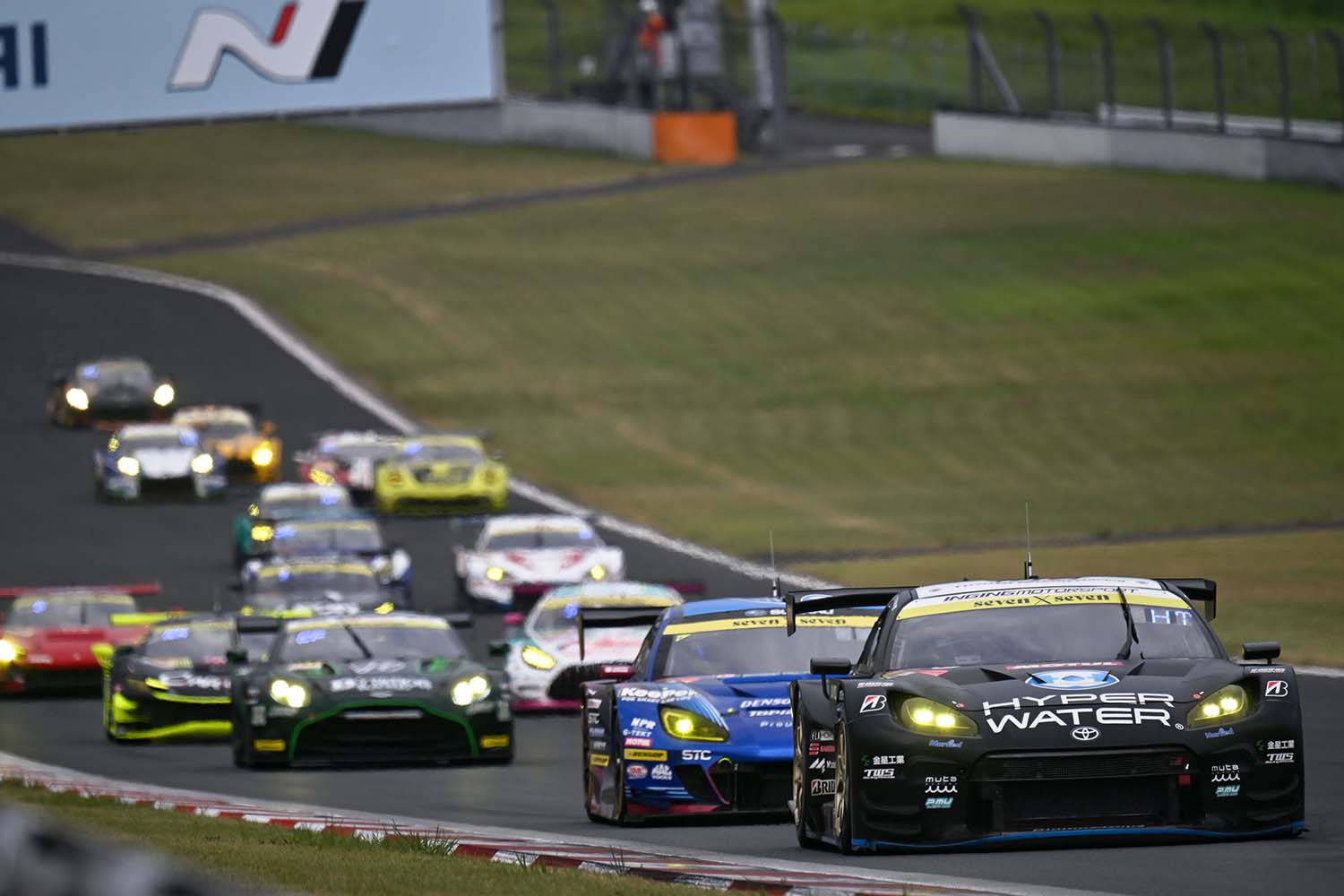 2025年スーパーGT第４戦「FUJI GT SPRINT RACE」は真夏の富士で50分間の白熱バトル！ 〜 画像80