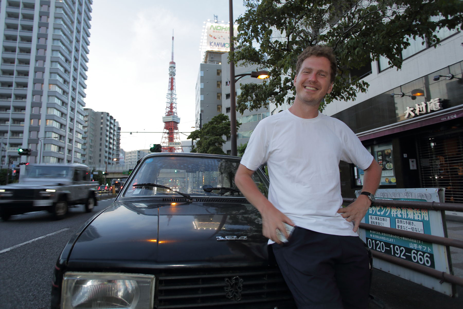 ルナンさんと愛車のプジョー104