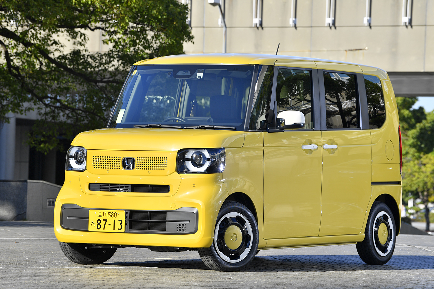 ホンダN-BOXのフロントスタイリング 〜 画像6