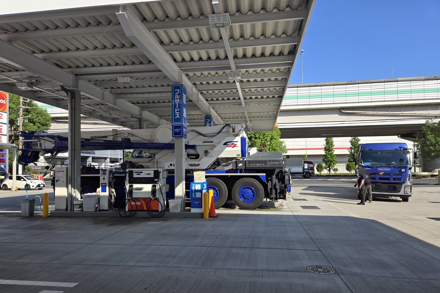 港湾エリアの宇佐美のスタンド